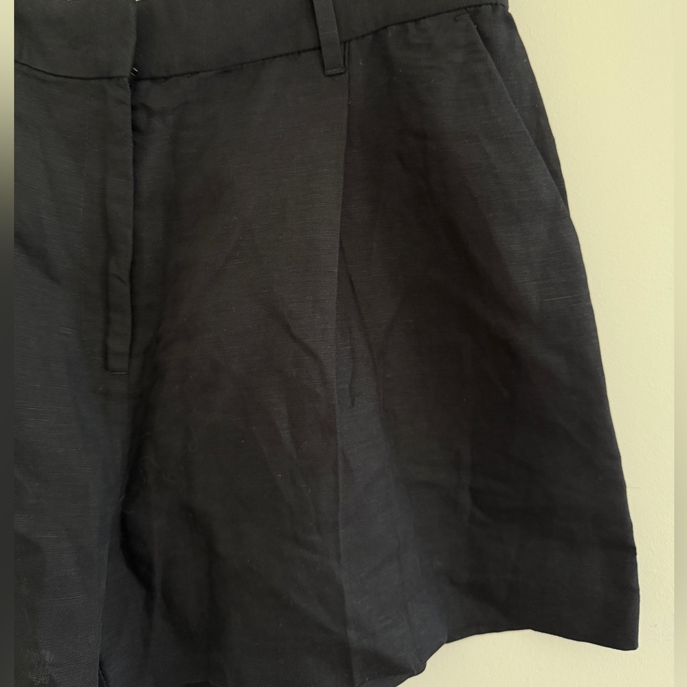 H&M Linen Blend Pleat Shorts - Women - Black